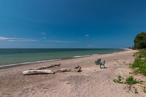 9440 Headlands Rd, Mentor, OH 44060 photo 7