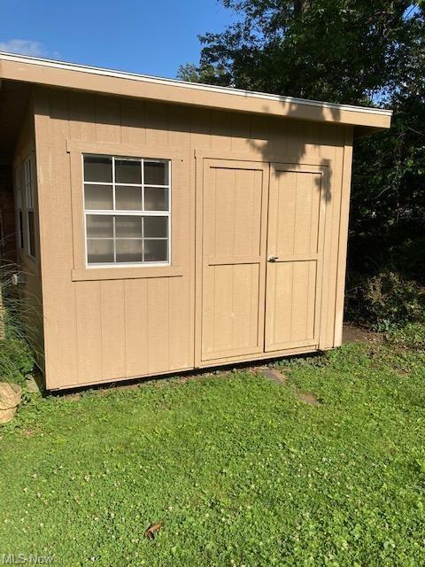 9440 Headlands Rd, Mentor, OH 44060 photo 32