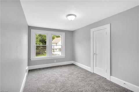 462 Dayton St, Akron, OH 44310 photo 19