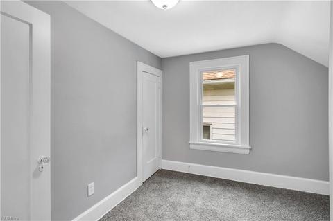 462 Dayton St, Akron, OH 44310 photo 16