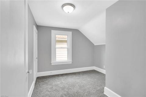 462 Dayton St, Akron, OH 44310 photo 15