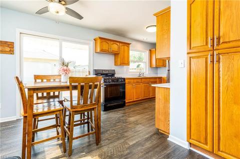 1906 Homewood Dr, Lorain, OH 44055 photo 9