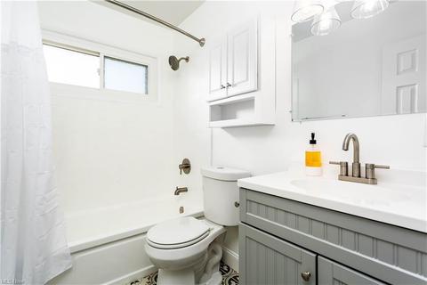 1906 Homewood Dr, Lorain, OH 44055 photo 27