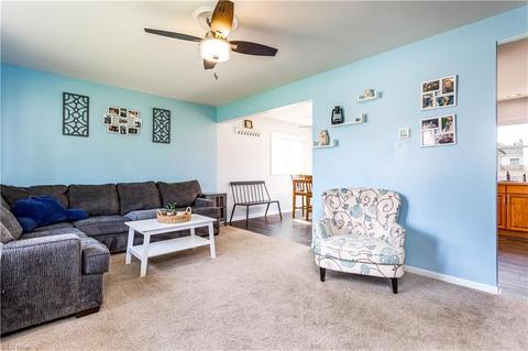 1906 Homewood Dr, Lorain, OH 44055 photo 5