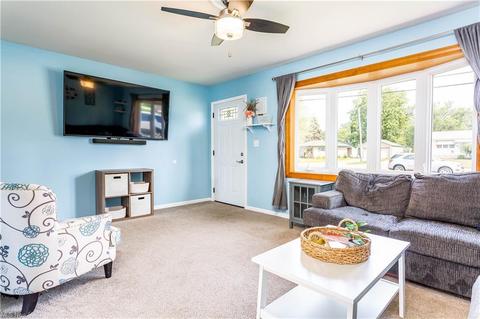 1906 Homewood Dr, Lorain, OH 44055 photo 8