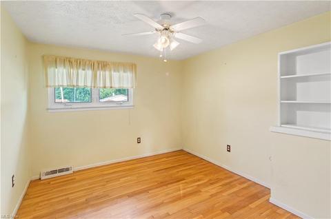 7107 E Jefferson Dr, Mentor, OH 44060 photo 14