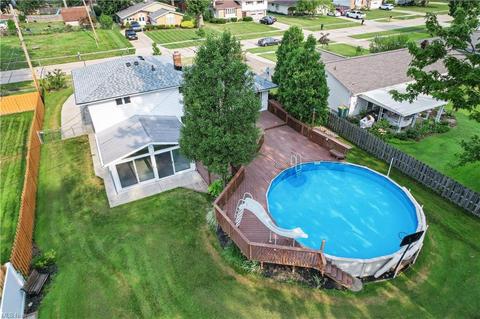 7107 E Jefferson Dr, Mentor, OH 44060 photo 3