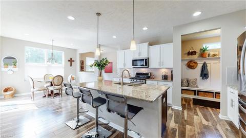 8578 Baker Ave, Mentor, OH 44060 photo 5