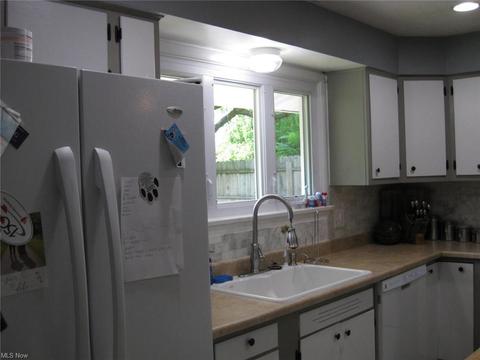 1114 Gulf Rd, Elyria, OH 44035 photo 11
