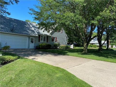 623 Lyndon Ave, Ashtabula, OH 44004 photo 2