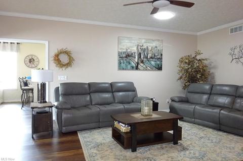 229 Kansas Ave, Elyria, OH 44035 photo 6