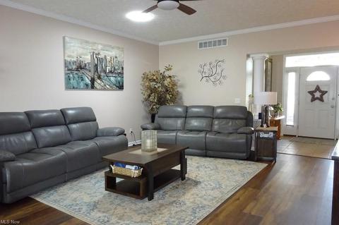 229 Kansas Ave, Elyria, OH 44035 photo 5