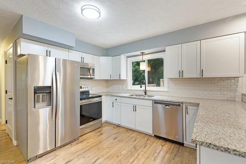 2922 Cliffside Dr, Copley, OH 44321 photo 8