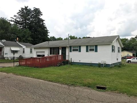 522 Wallace Ave SE, Canton, OH 44707 photo 2
