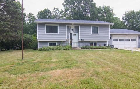 4154 Ruth Dr, Rootstown, OH 44272 photo 1
