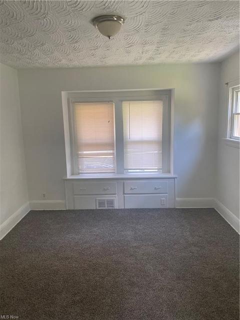 989 Peerless Ave, Akron, OH 44320 photo 11