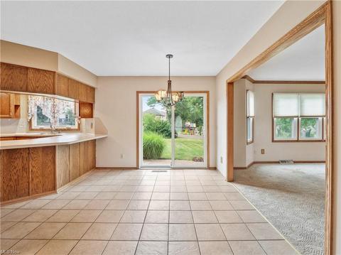 6504 Lynleigh Cir NW, Canton, OH 44708 photo 8