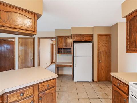 6504 Lynleigh Cir NW, Canton, OH 44708 photo 12