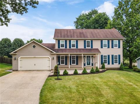 6504 Lynleigh Cir NW, Canton, OH 44708 photo 1