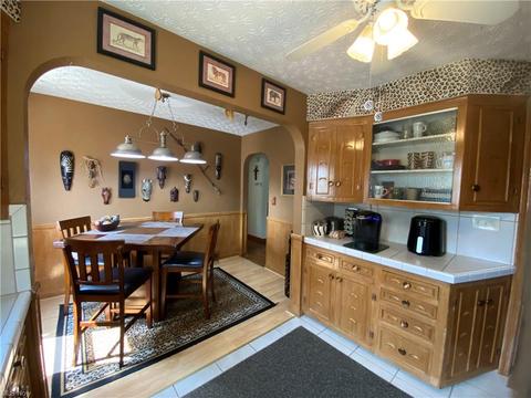 876 5th St, Struthers, OH 44471 photo 3