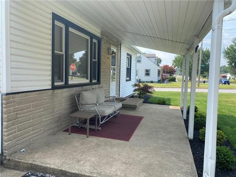 876 5th St, Struthers, OH 44471 photo 23