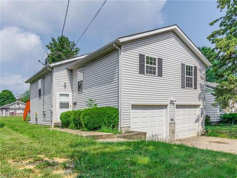 988 Nevin St, Akron, OH 44310 photo 1