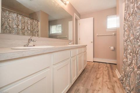 618 State St, Elyria, OH 44035 photo 16