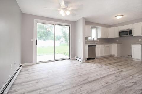 618 State St, Elyria, OH 44035 photo 6