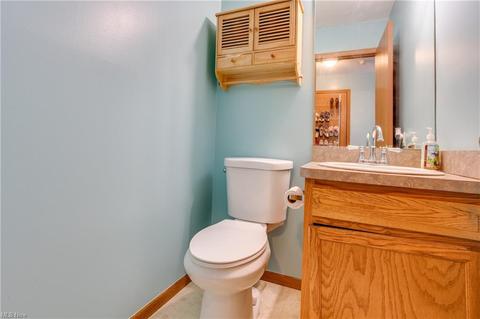 1249 Mount Vernon Ave, Akron, OH 44310 photo 14