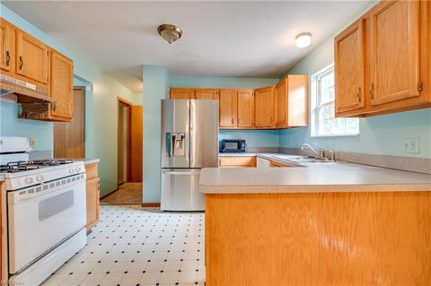 1249 Mount Vernon Ave, Akron, OH 44310 photo 12