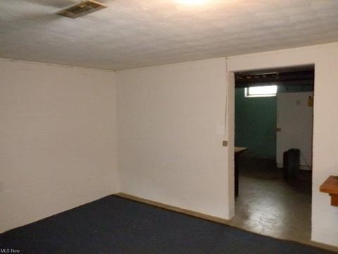 3366 Knowles Dr, Parma, OH 44134 photo 17