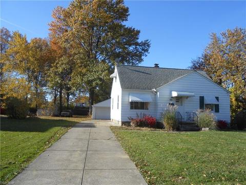 1532 E 291st St, Wickliffe, OH 44092 photo 1