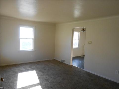 1532 E 291st St, Wickliffe, OH 44092 photo 9