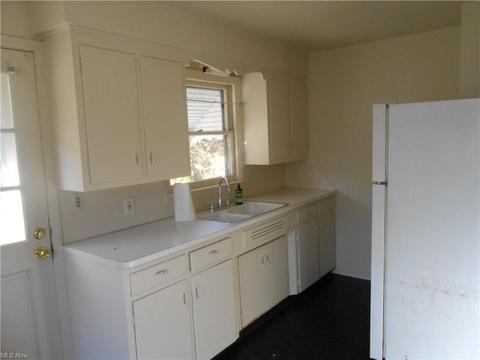 1532 E 291st St, Wickliffe, OH 44092 photo 11