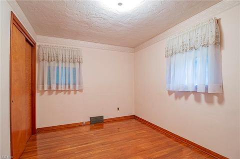 39553 Robert Ln, Elyria, OH 44035 photo 13