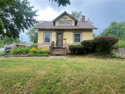 618 Prospect Rd, Berea, OH 44017 photo 1