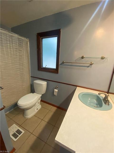 618 Prospect Rd, Berea, OH 44017 photo 10