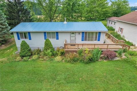 2423 Dewey Rd, Ashtabula, OH 44004 photo 1