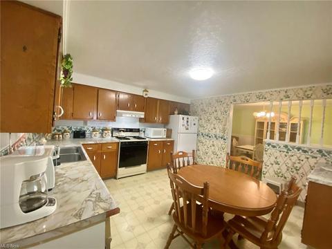 216 Jefferson Ave, Wheeling, WV 26003 photo 5