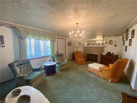 216 Jefferson Ave, Wheeling, WV 26003 photo 2