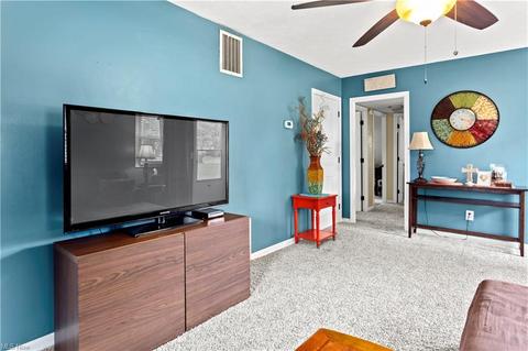 626 Hilliard Rd, Elyria, OH 44035 photo 7