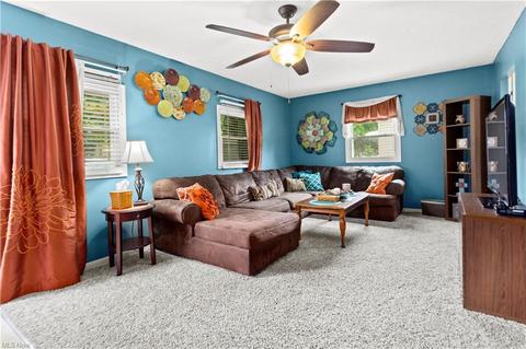 626 Hilliard Rd, Elyria, OH 44035 photo 5