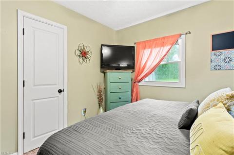 626 Hilliard Rd, Elyria, OH 44035 photo 15