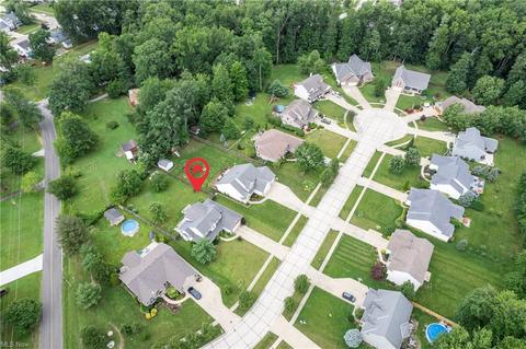 108 Timber Ridge Dr, Elyria, OH 44035 photo 3