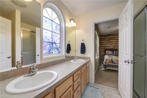 108 Timber Ridge Dr, Elyria, OH 44035 photo 22