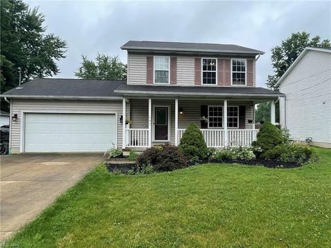 147 Brace Ave, Elyria, OH 44035 photo 2