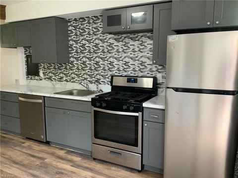185 Morgan Ave, Elyria, OH 44035 photo 2