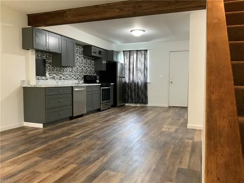 185 Morgan Ave, Elyria, OH 44035 photo 5
