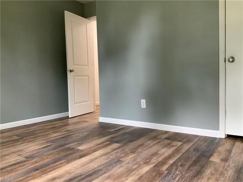 185 Morgan Ave, Elyria, OH 44035 photo 9