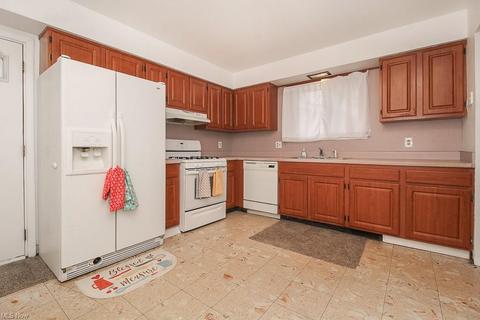 504 Georgetown Ave, Elyria, OH 44035 photo 7